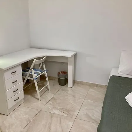 By The Sea - Central 2 Bedroom Apartment Апартаменти Rhodes City